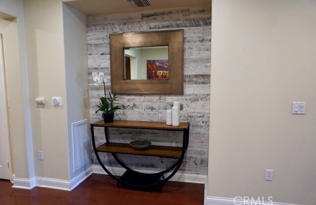 2 beds, 2 baths, 1,090 sqft, $4,600, Unit 120