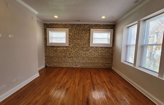 6508 North Claremont Ave.