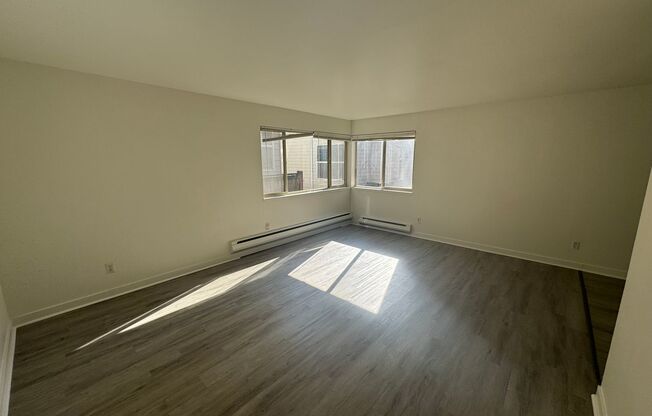 2 beds, 1 bath, $1,895, Unit 1