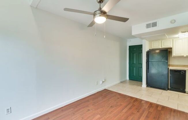 Studio, 1 bath, 510 sqft, $1,275, Unit 230