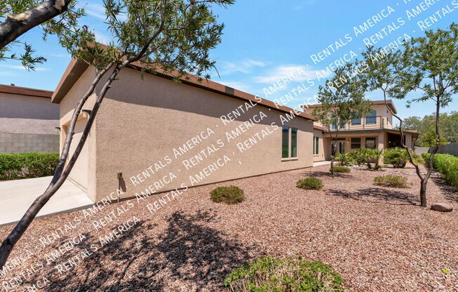 922 S FREMONT AVE