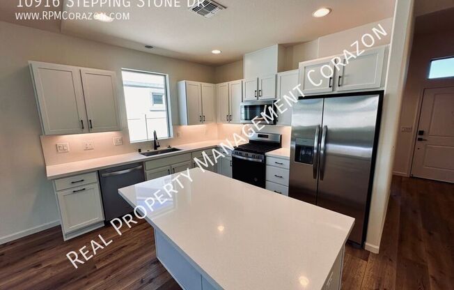 10916 STEPPING STONE DR