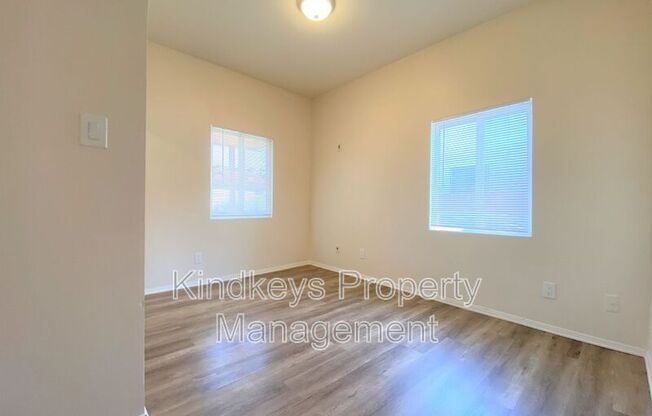 4674 IOWA ST
