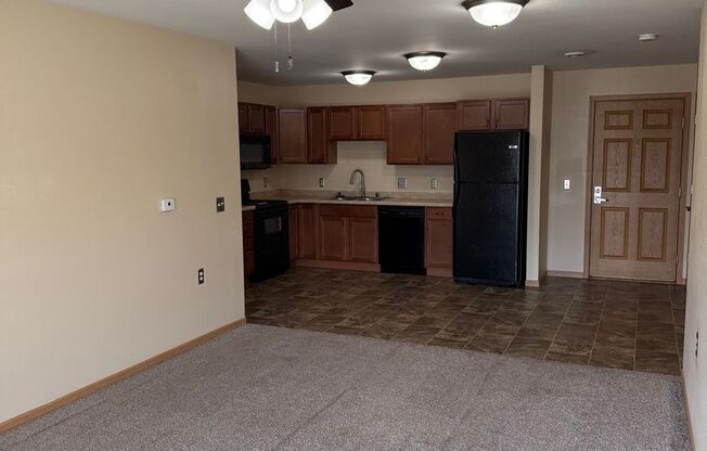 3 beds, 2 baths, 1,280 sqft, $1,699.99, Unit 533-204