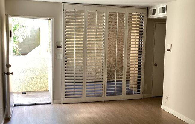 2 beds, 2 baths, 728 sqft, $2,498, Unit 204