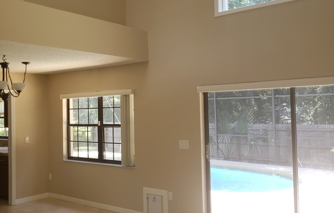 Tuskawilla Area 4 bedroom 3 bath Pool Home