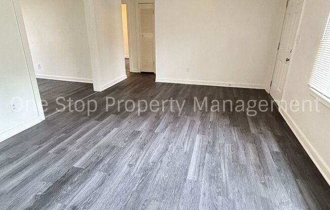 Beautiful 3 Bedroom 1 Bathroom in Kansas City