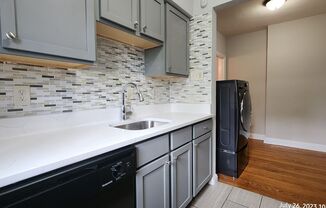 1 bed, 1 bath, 765 sqft, $1,200