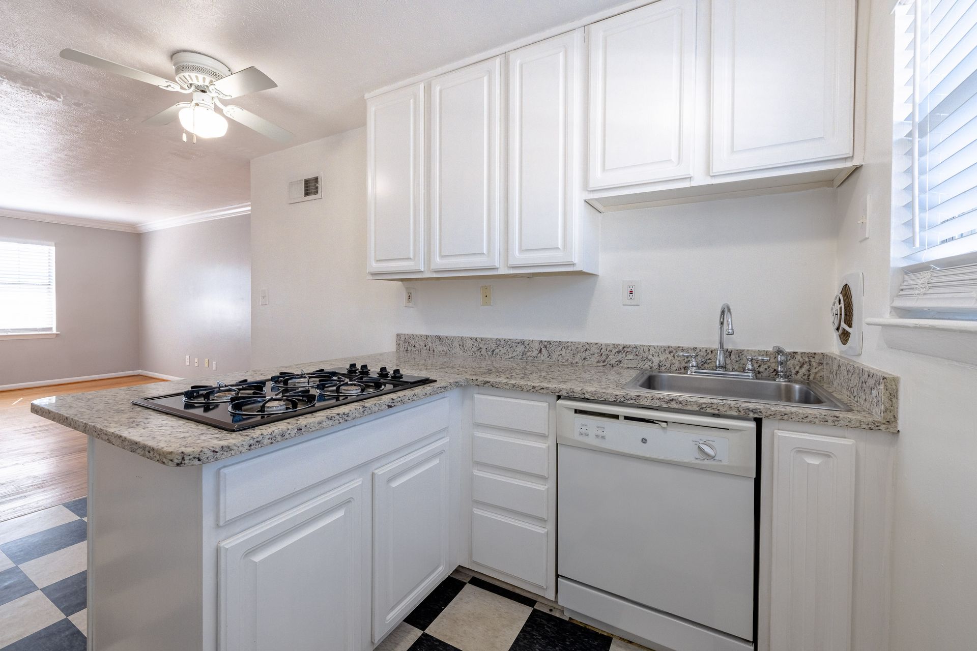 Peachtree Hills Court, 2-bedroom Atlanta address in the heart of the hills for $1350-month.