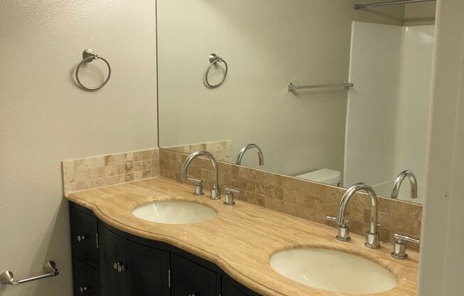 1 bed, 1 bath, $1,350, Unit # 259