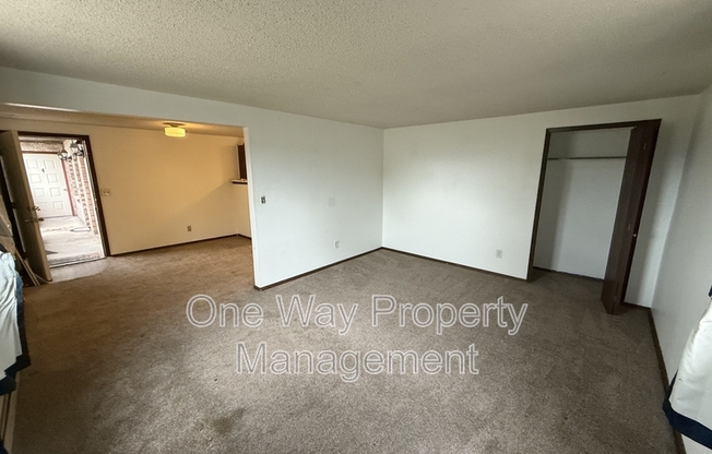 2511 W 27 ST