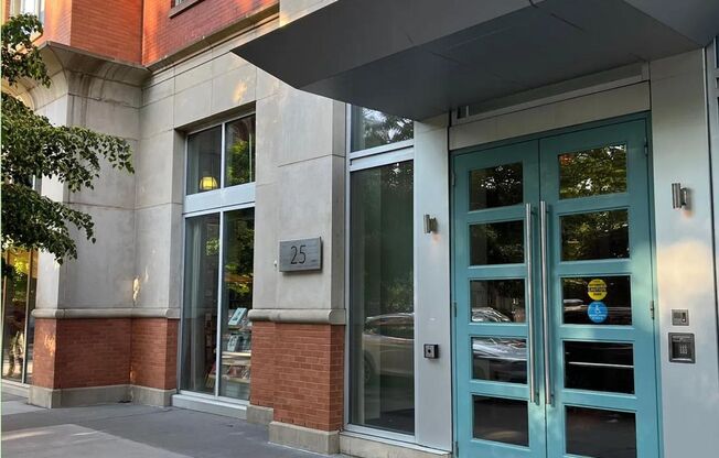 25 MCWILLIAMS PL