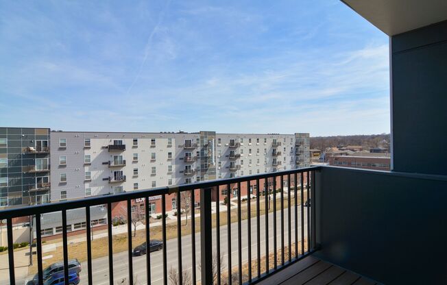 1 bed, 1 bath, 673 sqft, $929, Unit 137