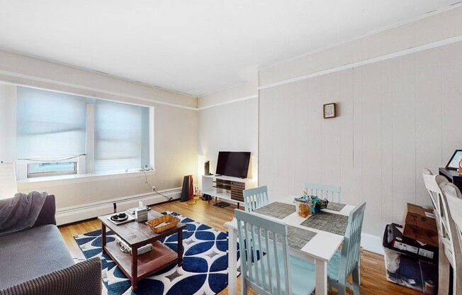 289 Beacon St.
