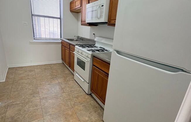 Monroe & Lavergne 300