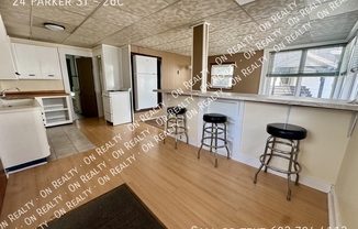 24 PARKER ST