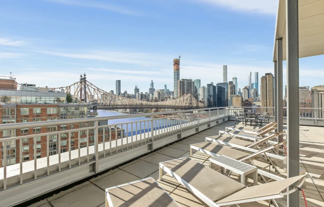 1 bed, 1 bath, 737 sqft, $4,200, Unit 5A