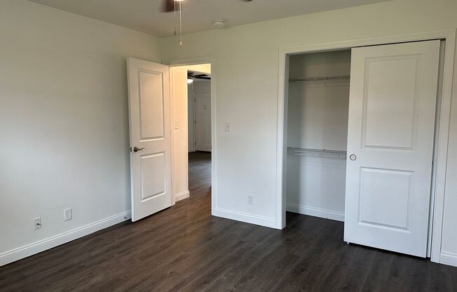 3 beds, 1.5 baths, 1,300 sqft, $1,450, Unit 3102