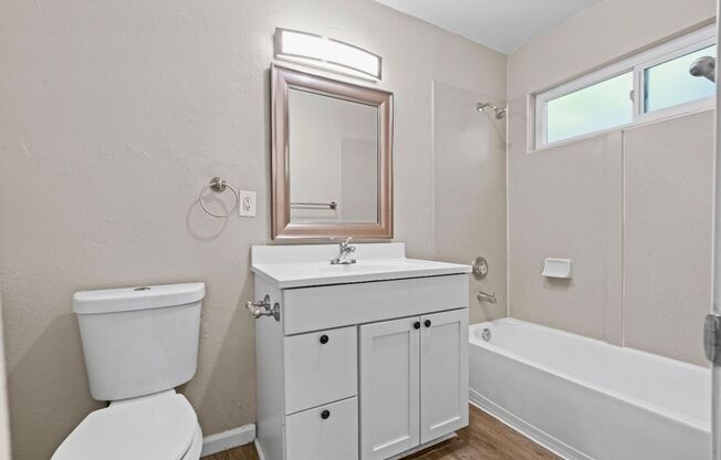 1 bed, 1 bath, 600 sqft, $1,750, Unit 12