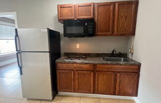 1 bed, 1 bath, 600 sqft, $950, Unit 214