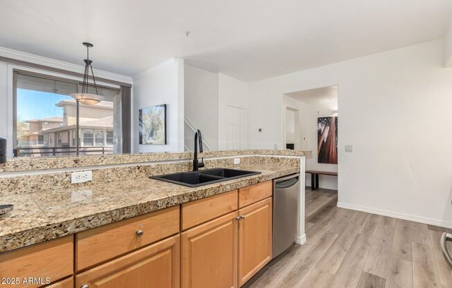 2 beds, 2 baths, $2,195, Unit UNIT 2244
