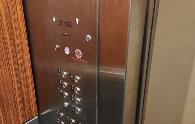 1 bed, 1 bath, $2,568, Unit 53C