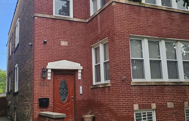 5436 W DAKIN