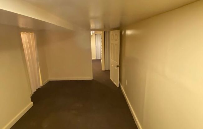 2 beds, 1 bath, $1,150, Unit 1