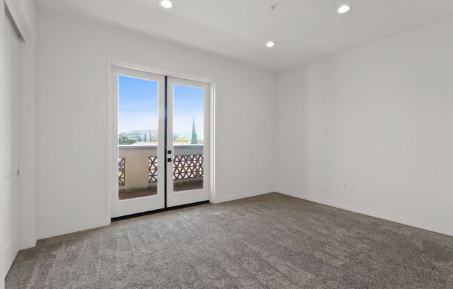 1 bed, 2 baths, 748 sqft, $4,500, Unit #102