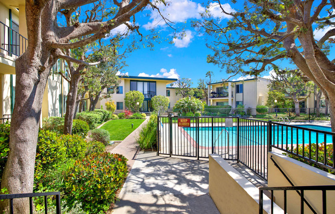 swimming pool at Casa Del Amo Apartments, Torrance, 90505