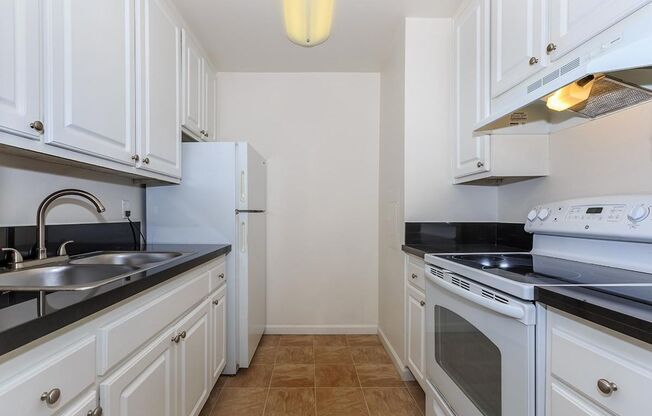 Studio, 1 bath, 510 sqft, $1,974, Unit Unit 36