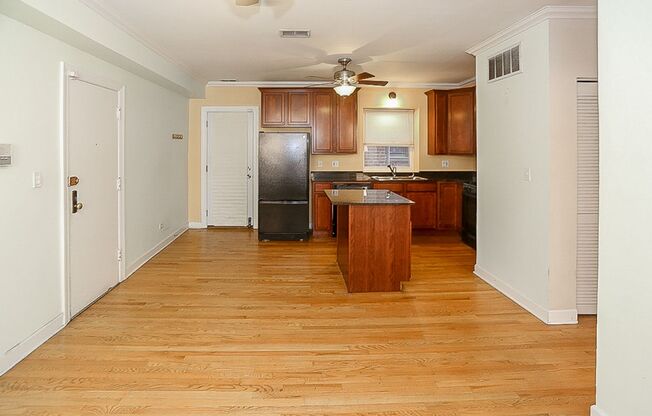 2 beds, 2 baths, 843 sqft, $3,650, Unit 634R-1N