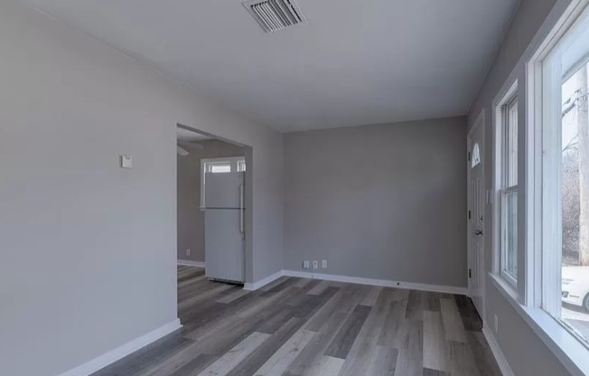 2803 Elm
