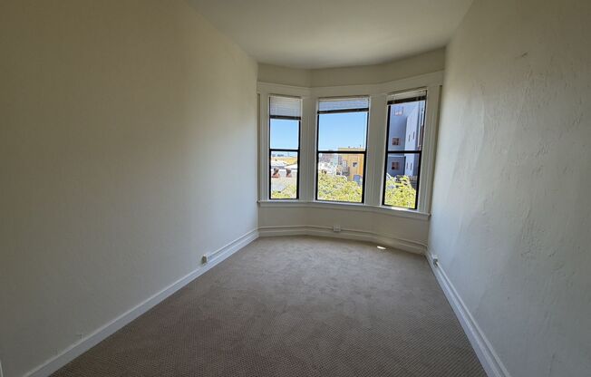 Bright & Spacious One Bedroom, Recently Renovated, W&D in Unit. Available Now!