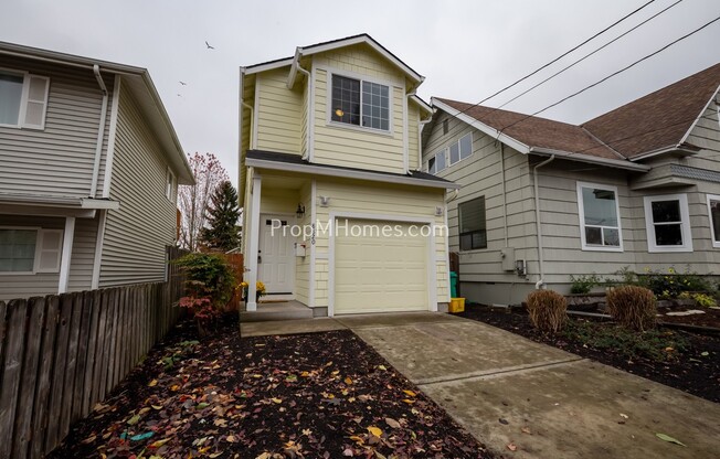 Fantastic Three Bedroom North Portland Home In Portsmouth Neighborhood!