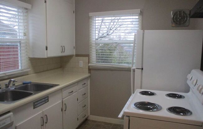 2 beds, 1 bath, $1,975