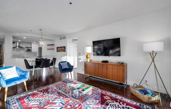 1 bed, 1.5 baths, 962 sqft, $5,000, Unit 809