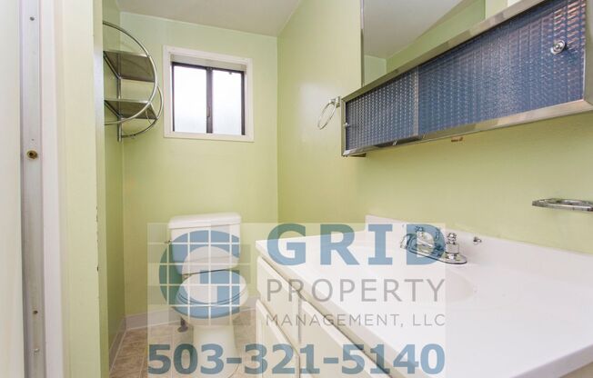 2 beds, 1 bath, $2,350