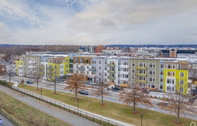 Studio, 1 bath, 444 sqft, $2,800, Unit 123