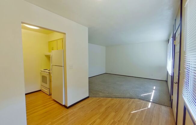 1540 Ferry Alley