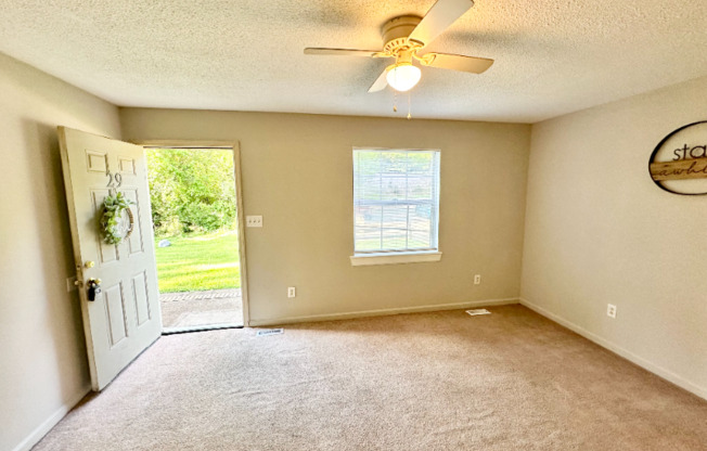 1 bed, 1 bath, $890