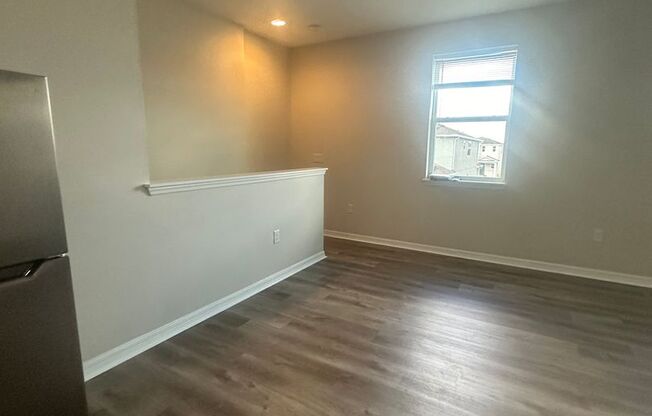 1 bed, 1 bath, $1,300