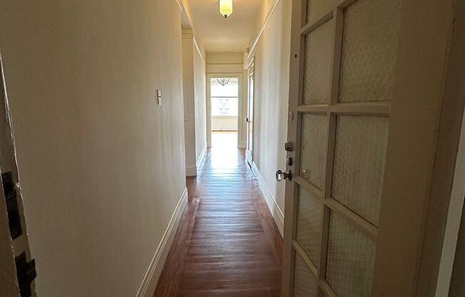 101 Cervantes Boulevard (918r)