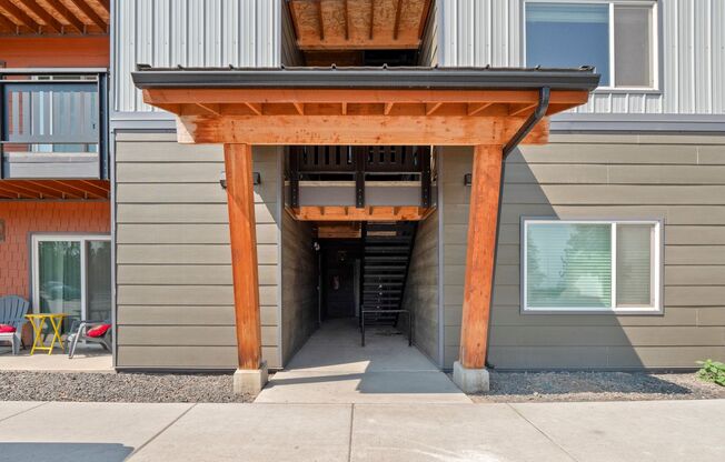 Apartment available at the Cheney Park Commons!