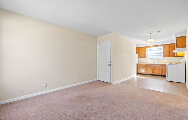 2 Bedroom Duplex With Basement Storage For Rent!