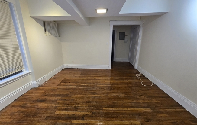 1754 COMMONWEALTH AVE