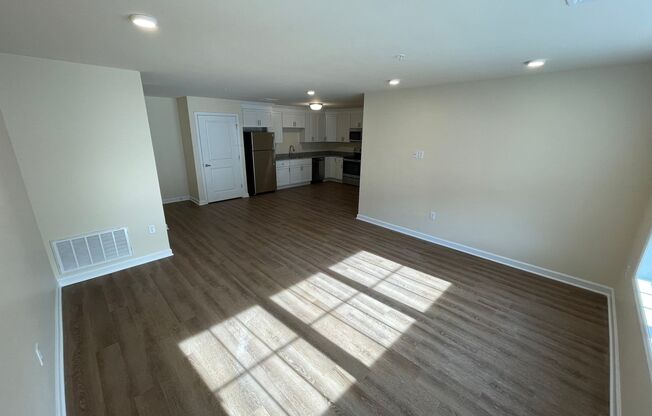 2 beds, 1 bath, 1,027 sqft, $1,635, Unit Apt 1112