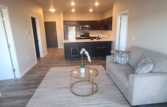 140 40th Street Drive SE