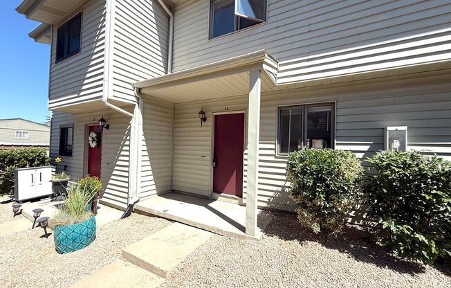 Townhome in Prescott!