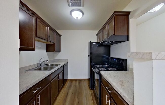 2 beds, 2 baths, $1,436, Unit 62